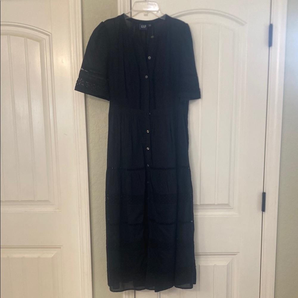GAP Black Buttoned Short Sleeve Dress